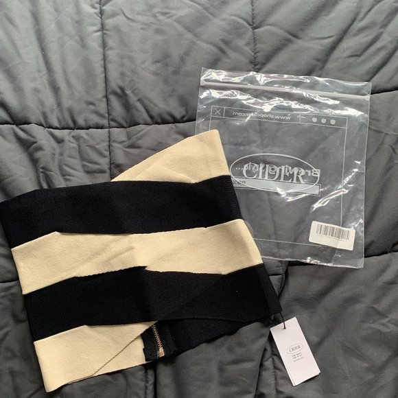 Cider Tops - Black and White Tube Top